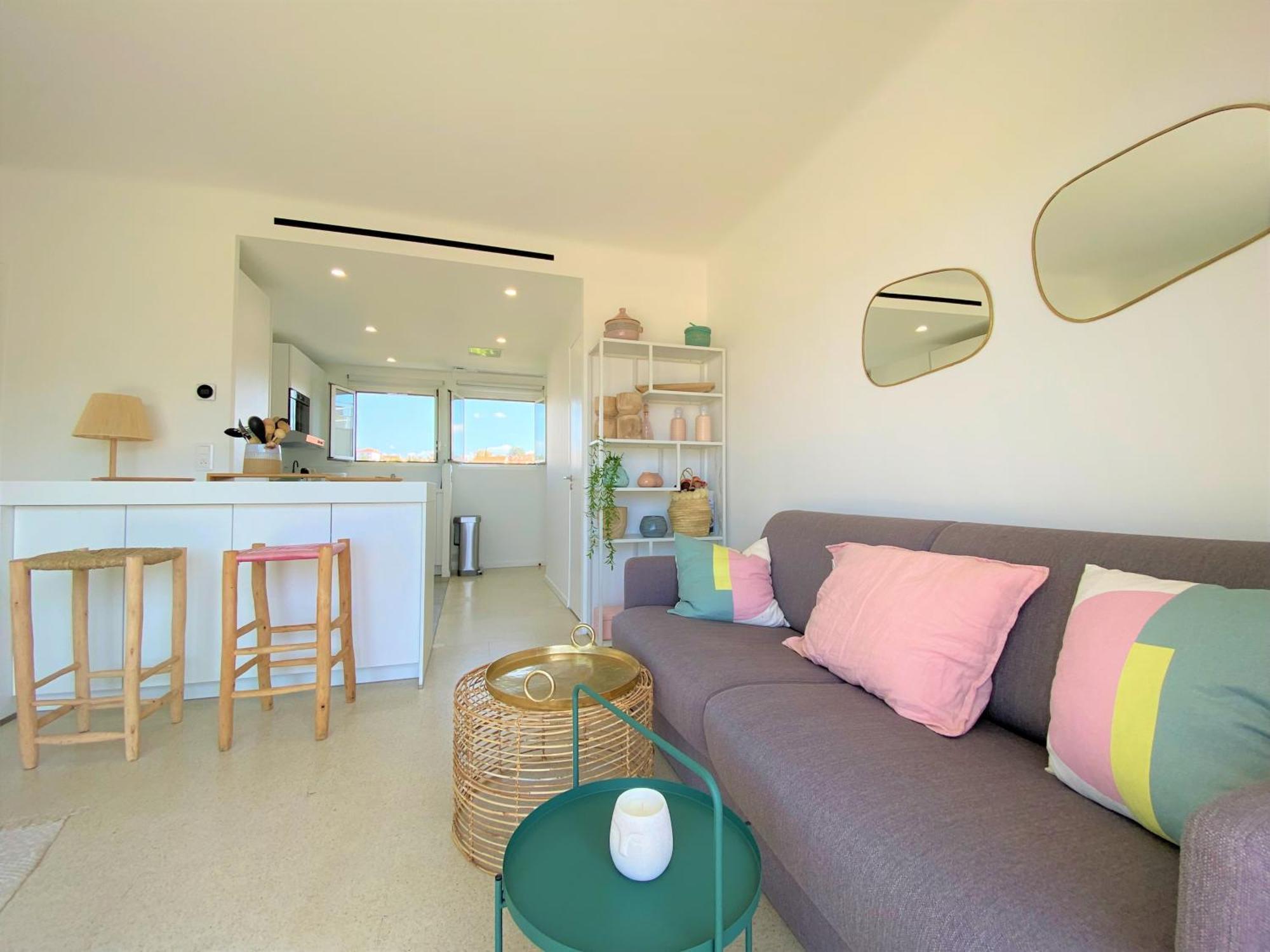 Vue A Couper Le Souffle - Nouveau Entierement Renove Apartment